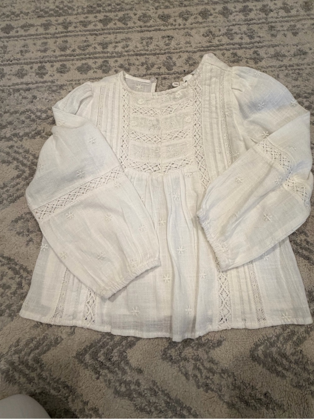 Zara White Embroidered Peasant Blouse